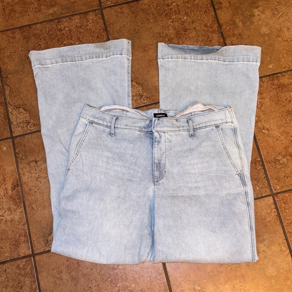 Express 70s Flare High Rise Jeans